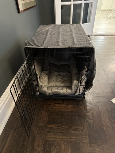 Barely used dog crate - barely,